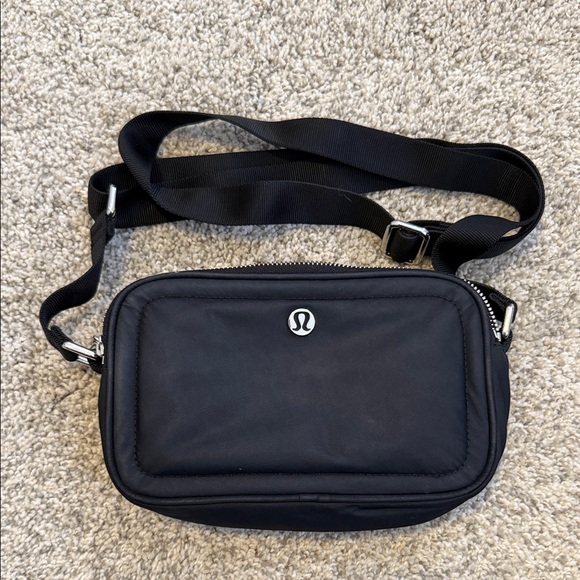 lululemon athletica Handbags - lululemon athletica Black Crossbody Belt Bag for Women- Slim Everyday Carry